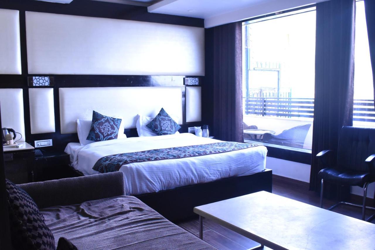 Hotel Black Magic Dharamshala Ngoại thất bức ảnh
